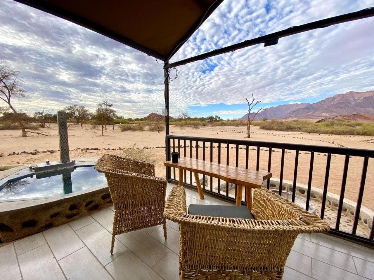 Brandberg White Lady Lodge Uis Экстерьер фото