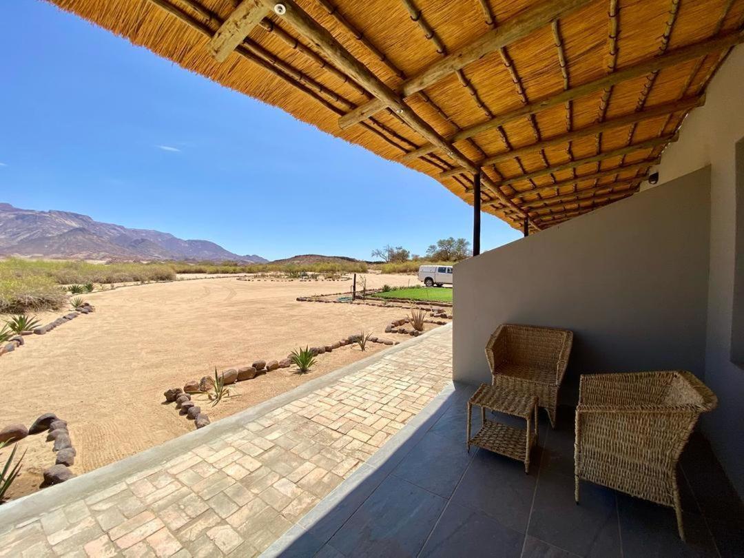 Brandberg White Lady Lodge Uis Экстерьер фото